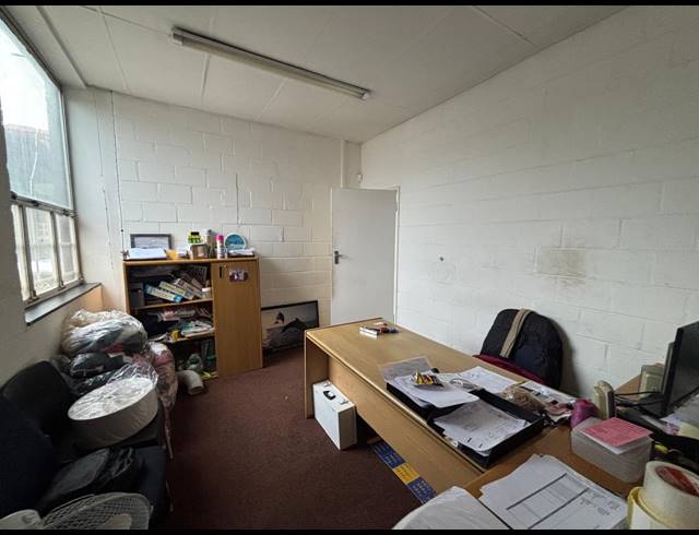 1,171M² FACTORY TO LET IN MAITLAND